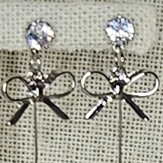 Silver bow drop earrings