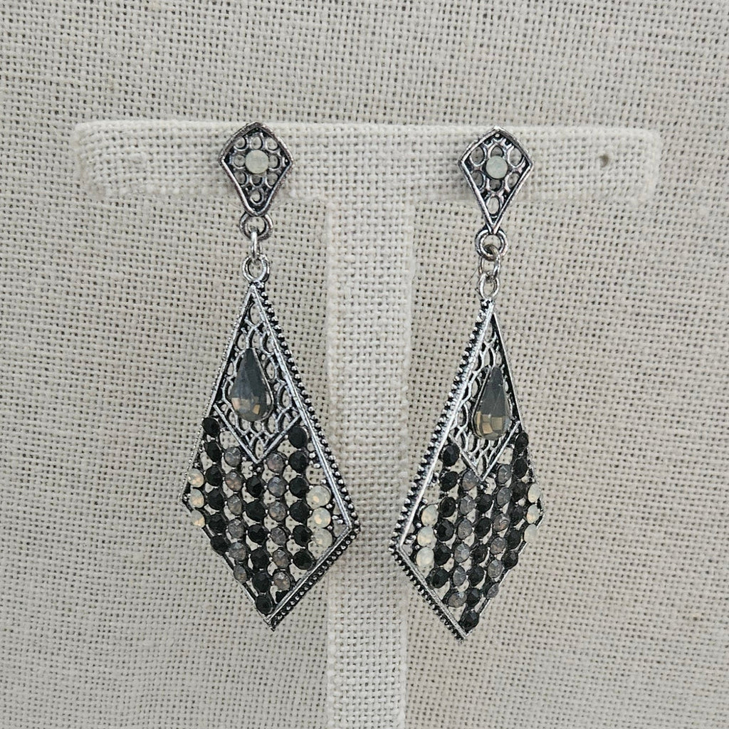 Geometric Shades of Grey
