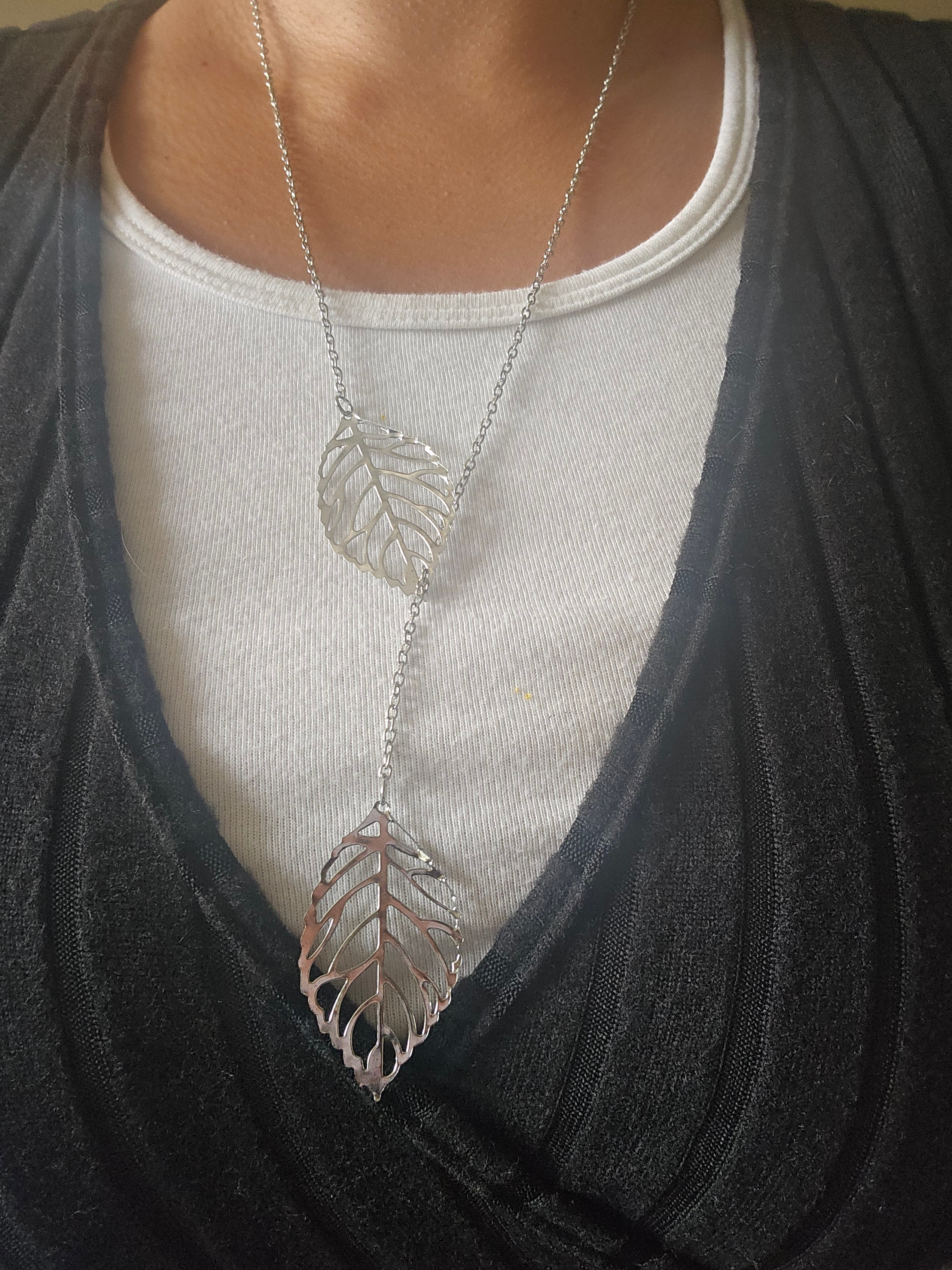 Lariat leaf necklace